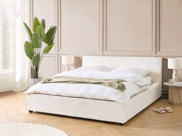 Letto matrimoniale Beliani in tessuto bouclé bianco con struttura in legno di faggio stile moderno L/P: 160 x 200 cm