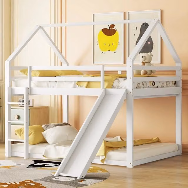 Letto a castello a casetta con scivolo e scala in pino massello e MDF, bianco, L/P/H: 140 x 200 cm