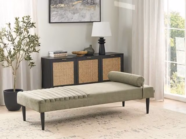 Chaise longue BELIANI verde con rivestimento in tessuto e gambe in metallo, design moderno minimalista, L: 180 cm, P: 74 cm, H: 40 cm