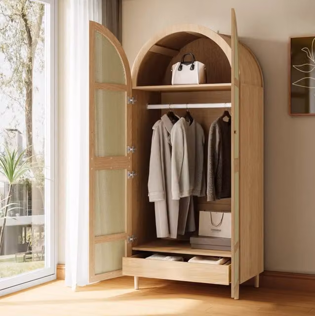 Armadio moderno beige con ante in rattan e cassetti integrati L/P/H: 80 x 50 x 179 cm