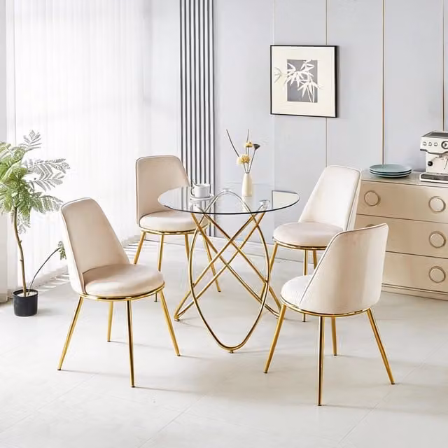 Set da pranzo MIVRAY con tavolo rotondo in vetro lucido e 4 sedie in velluto bianco e oro in stile glamour