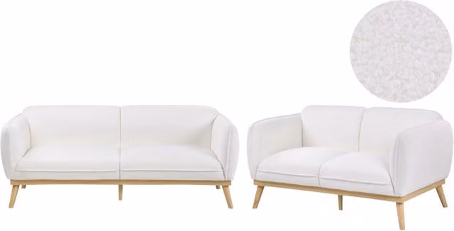 Set da salotto BELIANI in stile scandinavo con divano a 2 e 3 posti, rivestimento in bouclé bianco e struttura in legno massiccio