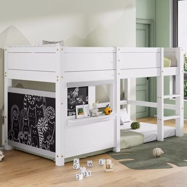 Letto a casetta Mivray per bambini in legno bianco con lavagne, mensola e scala, L/P/H: 204 x 90 x 110 cm
