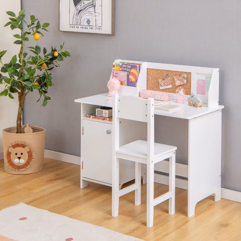 Set di scrivania e sedia per bambini Costway in legno bianco con scaffale e armadietto per la cameretta o l'ufficio in casa