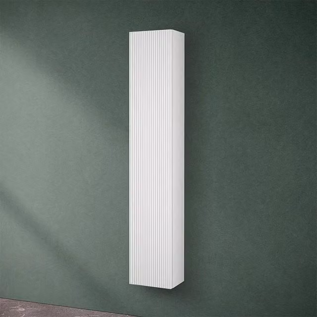 Pensile bagno sospeso Bali bianco opaco con ante a battente e design cannettato, Altezza: 150 cm