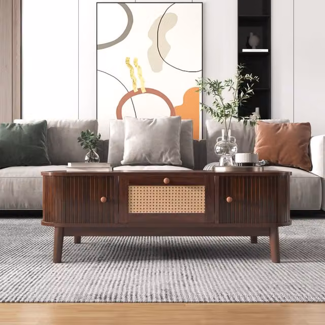 Tavolino da salotto rettangolare in rattan e legno massello con cassetti e ante a listelli, color beige e marrone, Aosom