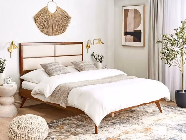 Letto moderno BELIANI in legno di frassino marrone e MDF con rete a doghe e testiera imbottita L/P/H: 160 x 200 x 130 cm