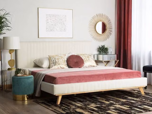 Letto Beliani imbottito in tessuto beige con struttura in legno di gomma oliato L/P/H: 218 x 160 x 106 cm