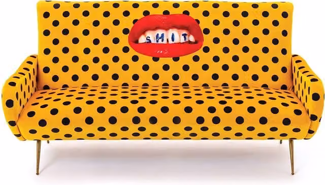 Divano a tre sedute Seletti Toiletpaper giallo con rivestimento in tessuto e struttura mista L: 178 cm, P: 79 cm, H: 86 cm