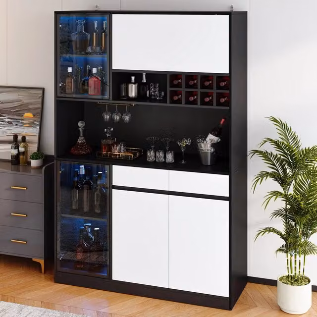 Highboard moderno in MDF nero e bianco con illuminazione LED, portabottiglie e ante in vetro L/P/H: 120 x 35 x 180 cm