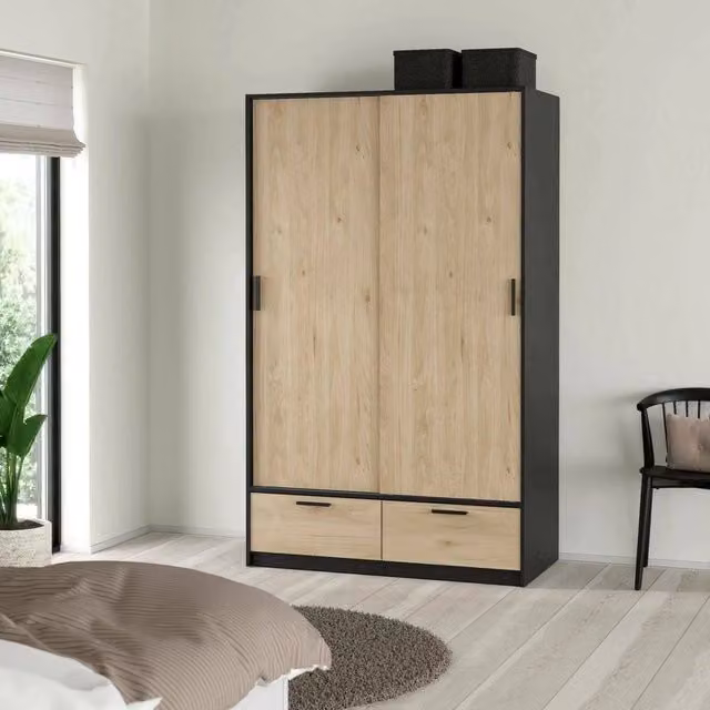 Armadio con ante scorrevoli DMORA per camera da letto, design moderno in legno e MDF, Nero e Rovere, L: 121 cm, P: 60 cm, H: 200 cm