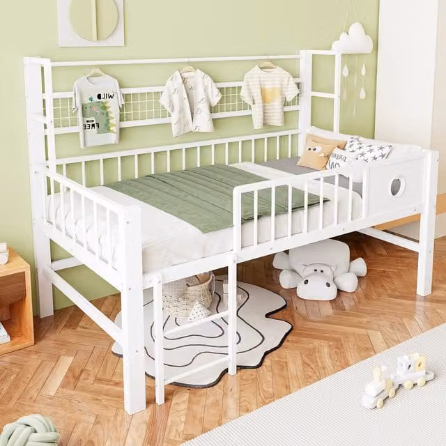 Letto a castello basso per bambini WISHDOR in metallo e MDF con scomparti laterali e scaffale, bianco, L/P/H: 204 x 90 x 125,5 cm