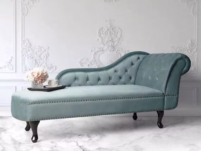 Poltrona Beliani in velluto con struttura in legno di larice, disponibile in verde o blu, ideale per il tuo soggiorno o camera da letto, L/P/H: 169 x 65 x 79 cm