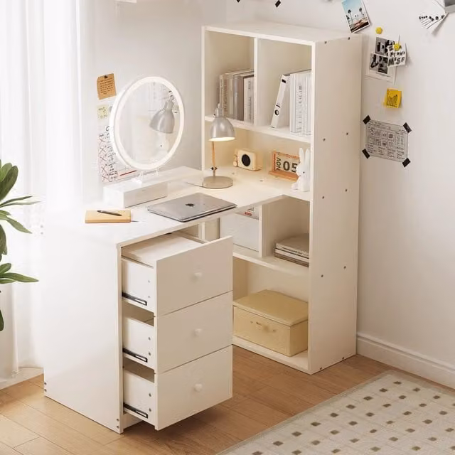 Scrivania angolare REDOM bianca in legno e MDF con finitura opaca L: 117 cm, P: 63 cm, H: 135 cm