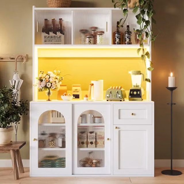 Mobile colonna da cucina Mivray bianco con ante scorrevoli in vetro, ripiani interni e illuminazione integrata, L/P/H: 120 x 35 x 167 cm