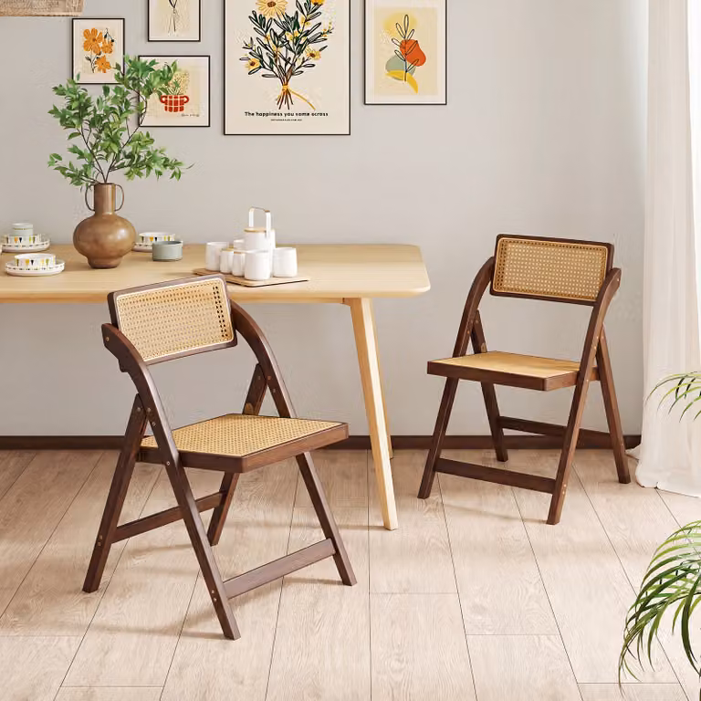 Set di 2 sedie da pranzo pieghevoli Costway in bambù e rattan con schienale rotante, colore noce