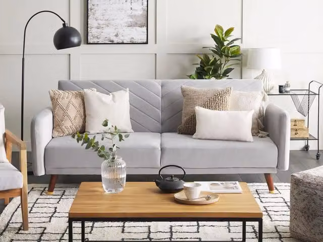 Divano Letto Click Clack Beliani in Velluto Grigio con Poggiatesta Regolabile e Struttura in Legno per Soggiorno Moderno