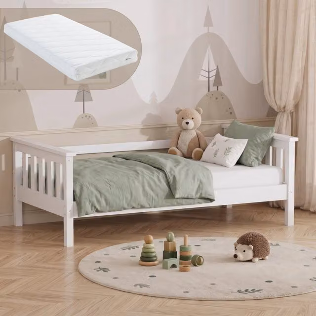 Letto per bambino en.casa in legno di pino con materasso ipoallergenico in schiuma fredda, design moderno con testiera e pediera, Bianco, L/P/H: 140 x 70 x 50 cm