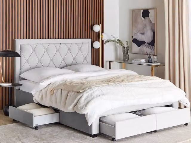 Letto contenitore Glam Design in velluto grigio con cassetti e testiera alta L/P/H: 160 x 200 x 122 cm