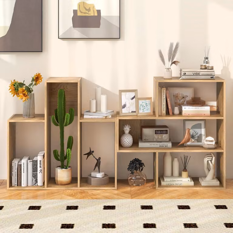 Libreria angolare autoportante Costway con 3 ripiani da esposizione, design moderno concavo in legno color marrone per soggiorno o ufficio